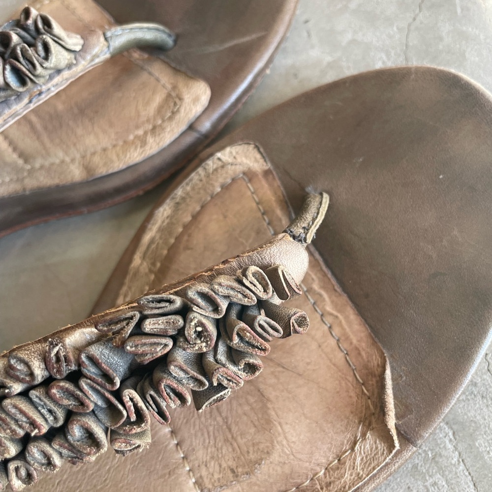 Frye | 'Laurel Flower' Sandal - Picture 11 of 11